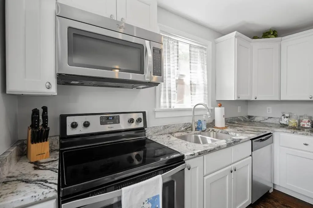 Holiday home Private House + Yard Central Location To All Rva Richmond